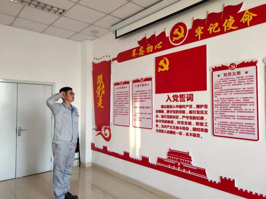 逃离拇指山地